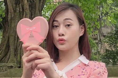 Chiếc đồng hồ 8 triệu của Phương Oanh