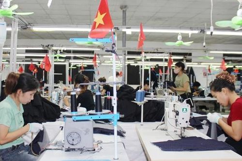 Ngành dệt may: Nỗ lực khắc phục tình trạng thiếu hụt lao động