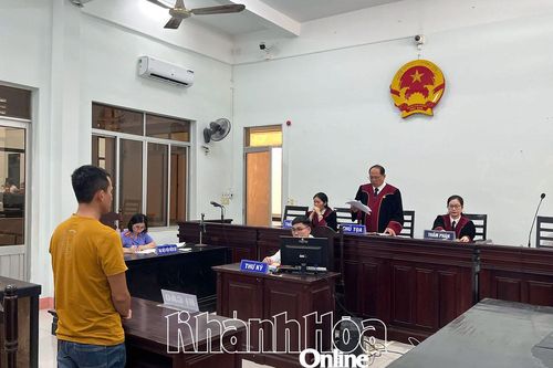 Bị tước giấy phép vẫn lái xe gây tai nạn