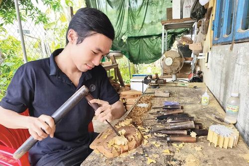 Người trẻ giữ nghề xưa
