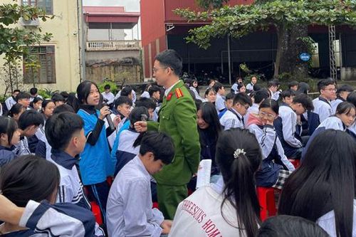 Công an tỉnh Ninh Bình đấu tranh mạnh với tội phạm trên không gian mạng