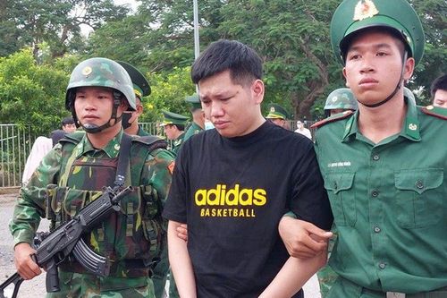 Cạm bẫy nơi xứ người