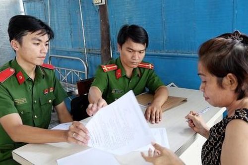 Mới ra tù lại vào tiệm vàng trộm dây chuyền