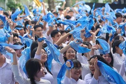Trường THPT Nguyễn Hữu Cầu: Hành trình nửa thế kỷ và những 'bản giao hưởng' thầm lặng
