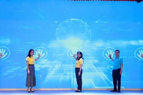 Vận động người dân tham gia bảo hiểm xã hội tự nguyện, bảo hiểm y tế