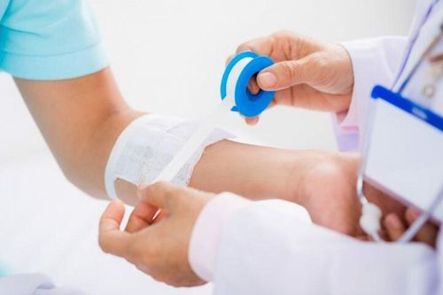 Vết thương mưng mủ tiết lộ điều gì về sức khỏe