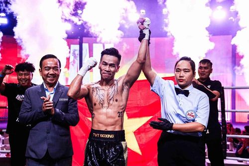 Trần Văn Thảo hạ knock-out võ sĩ Thái Lan tại Ho Tram Legendary