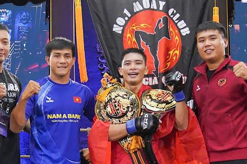 Đệ tử của Nguyễn Trần Duy Nhất hạ gục nhà vô địch Malaysia, đoạt đai 'Thần võ độc tôn'