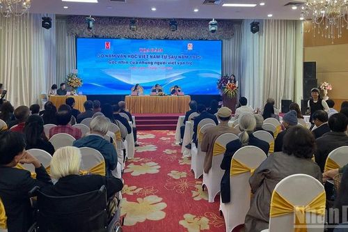 Văn chương Việt Nam từ sau năm 1975 qua góc nhìn của các cây viết trẻ
