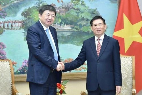 Hoạt động của lãnh đạo Đảng, Nhà nước ngày 15/11