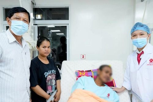 Cấp cứu thành công bệnh nhân mắc bệnh lý hiếm gặp 'làn khói' trong não