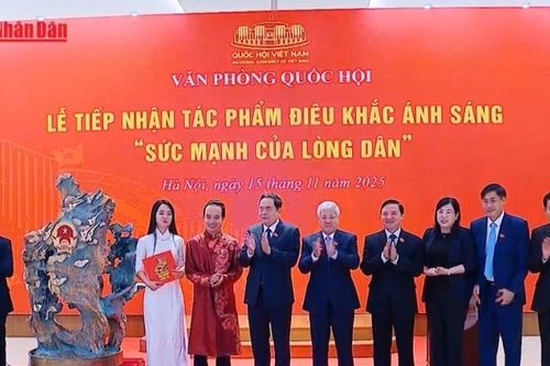 Tiếp nhận tác phẩm 'Sức mạnh của lòng dân'
