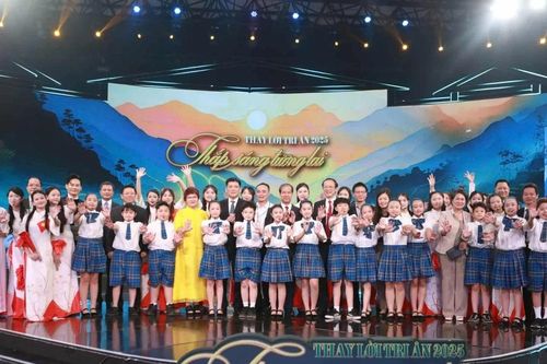 Thay lời tri ân 2025 - Thắp sáng tương lai