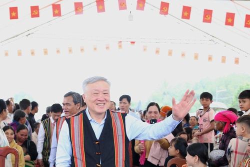 Phó Thủ tướng Thường trực Nguyễn Hòa Bình dự Ngày hội Đại đoàn kết toàn dân tộc tại Quảng Ngãi