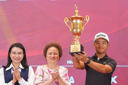 Nguyễn Trọng Hoàng: 'Chức vô địch Tiền Phong Golf Championship 2025 giúp tôi tự tin giành huy chương ở SEA Games 33'