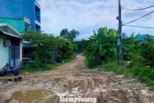 Tuyến đường nắng bụi, mưa thì ngập ở Đà Nẵng