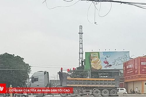 Va chạm ô tô tải, cụ bà tử vong tại chỗ
