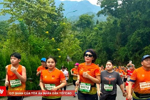 Hơn 3.000 VĐV chinh phục cung đường di sản tại Yên Tử Heritage Marathon 2025