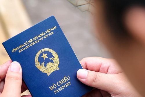 Phải làm gì khi mất hộ chiếu ở nước ngoài?