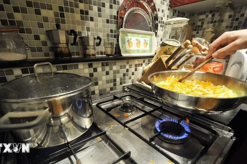 Ukraine nhập khí đốt từ Hy Lạp giữa lúc Nga oanh kích dồn dập