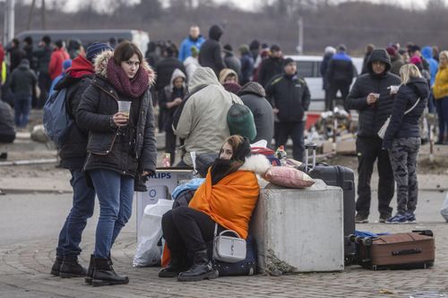 Làn sóng người Ukraine đổ vào EU tăng vọt