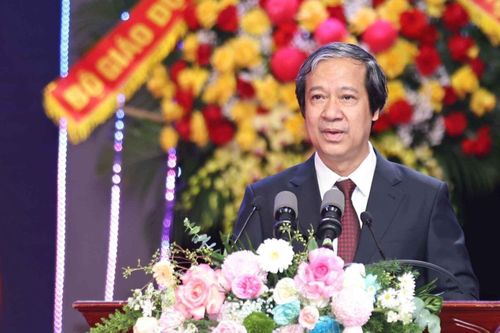 Bộ trưởng Nguyễn Kim Sơn: Người thầy biến tri thức thành ánh sáng để học trò kiến tạo tương lai