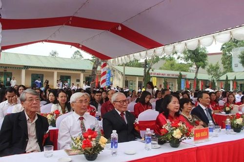 Trường THPT Tô Hiến Thành kỷ niệm 30 năm thành lập, xây dựng và phát triển
