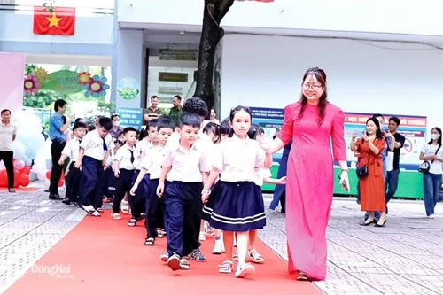 CHÀO MỪNG NGÀY NHÀ GIÁO VIỆT NAM (20-11) Tri ân Nhà giáo