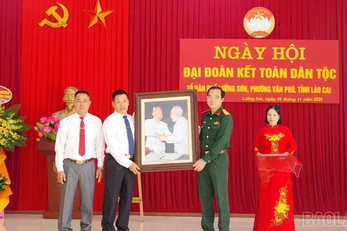 Tưng bừng Ngày hội Đại đoàn kết toàn dân tộc tại Tổ dân phố Lưỡng Sơn