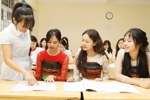 Lan tỏa vẻ đẹp trang phục truyền thống dân tộc trong trường học