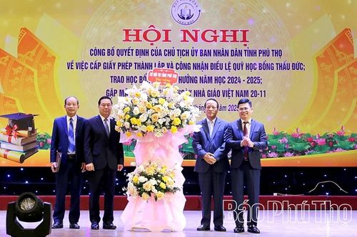 Công bố Quyết định thành lập Quỹ học bổng Thấu Đức