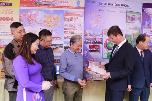 Tạp chí Kinh tế Môi trường đồng hành cùng nhân dân và chính quyền tỉnh Lào Cai