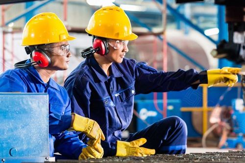 Đào tạo gắn với thực tiễn: Chìa khóa thu hẹp khoảng cách cung - cầu lao động