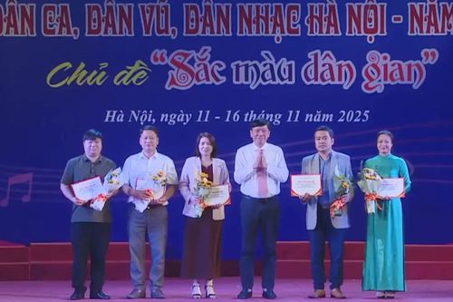 267 tiết mục 'Sắc màu dân gian' tỏa sáng tại Hà Nội