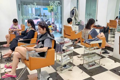 Làm mới phong cách với những màu tóc đang được ưa chuộng