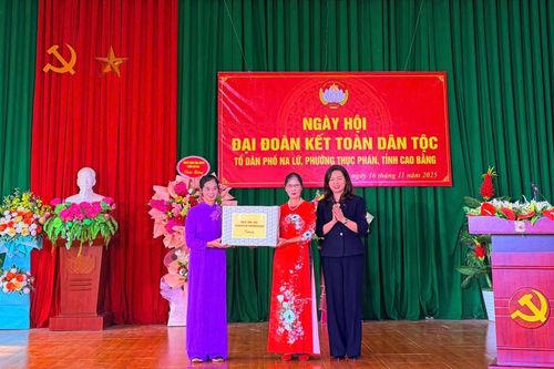 Ngày hội Đại đoàn kết toàn dân tộc tổ dân phố Na Lữ, phường Thục Phán