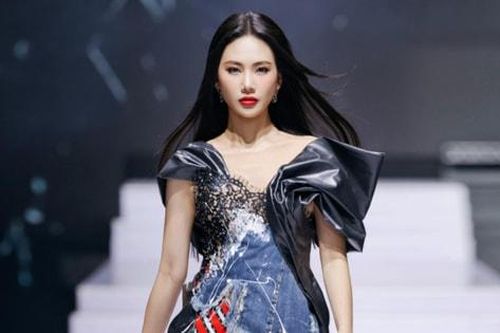 Hoa hậu Bùi Quỳnh Hoa trình diễn nổi bật khép lại Tuần lễ thời trang quốc tế Việt Nam
