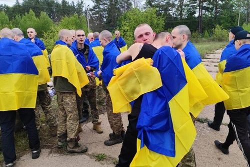 Ukraine tìm cách trao đổi 1.200 tù binh trước Giáng sinh