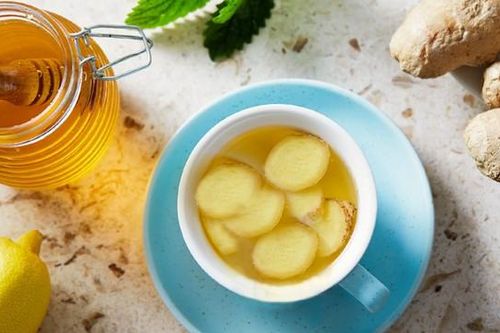 Đừng chỉ uống trà gừng! Thử ngay 3 công thức này để 'đánh bay' cảm lạnh nhanh chóng