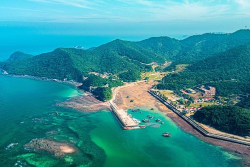 Sức hút của hòn đảo chỉ có 13 hộ dân sinh sống ở Quảng Ninh