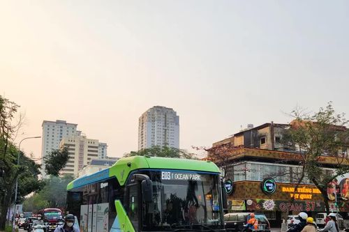 Xe buýt cần thêm 'đất dụng võ'