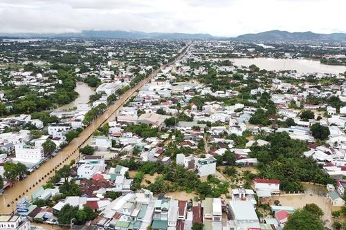 Nha Trang: nhiều khu vực chìm trong biển nước