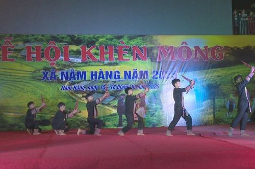 Đặc sắc lễ hội Khèn Mông nơi vùng cao Nậm Hàng