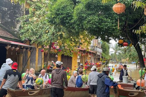 Mưa lớn kéo dài, nhiều vùng trũng thấp ở Đà Nẵng lại ngập lũ