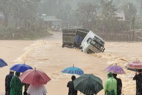 Một người mất tích, nhiều điểm ngập sâu, giao thông chia cắt