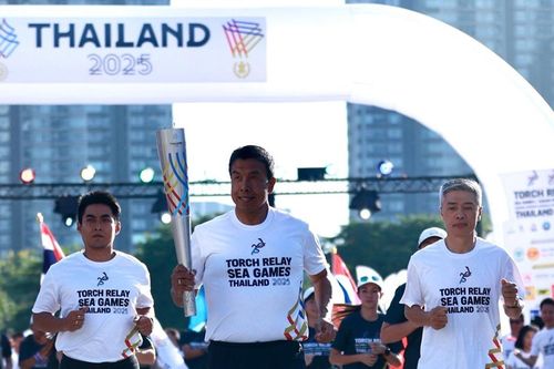 Kết thúc lễ rước đuốc hoành tráng, chủ nhà Thái Lan đếm ngược chờ SEA Games 33