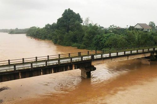 Lũ trên sông Thạch Hãn dâng cao gây ngập lụt nhiều điểm