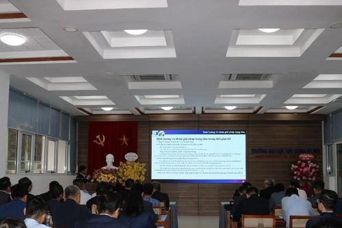 Hoàn thiện hệ thống báo hiệu đường bộ cao tốc: Kinh nghiệm quốc tế và nỗ lực của Việt Nam