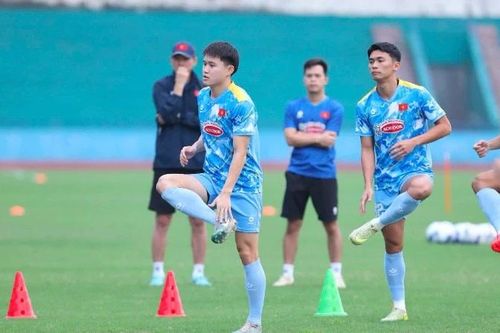 Cơ hội nào cho hai tân binh duy nhất vừa được gọi lên đội tuyển Việt Nam