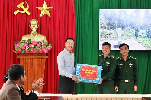 Ưu tiên phát triển bền vững miền núi, biên cương